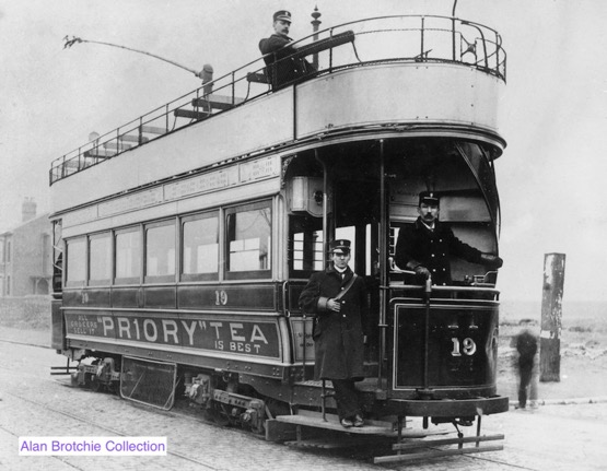 Wolverhampton District Electric Tramways crew tram 19